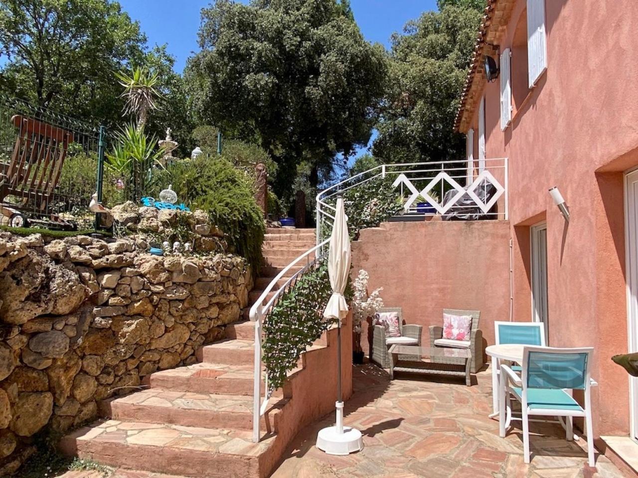 La Vie Est Belle En Provence Bed & Breakfast Tourves Exterior photo
